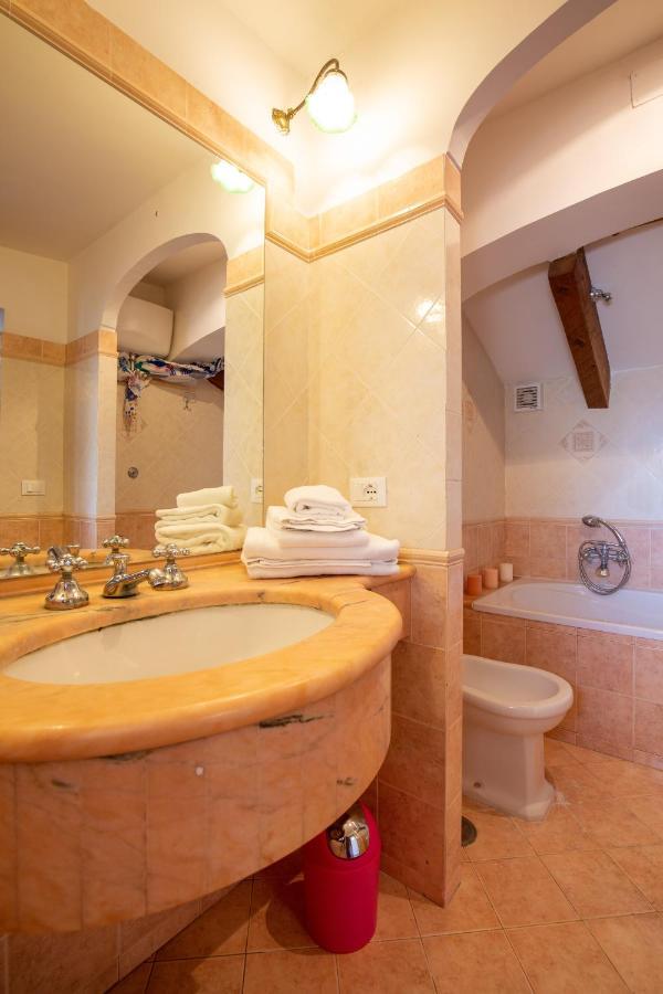 Appartamento Rossy House Sorrento Esterno foto